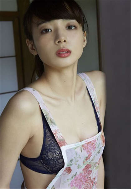 肥而不腻的香艳肉肉小说-很污的百合章节_偶糖恋事