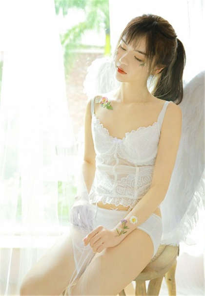 校园同桌小h文-一开始就特别污的文_偶糖恋事