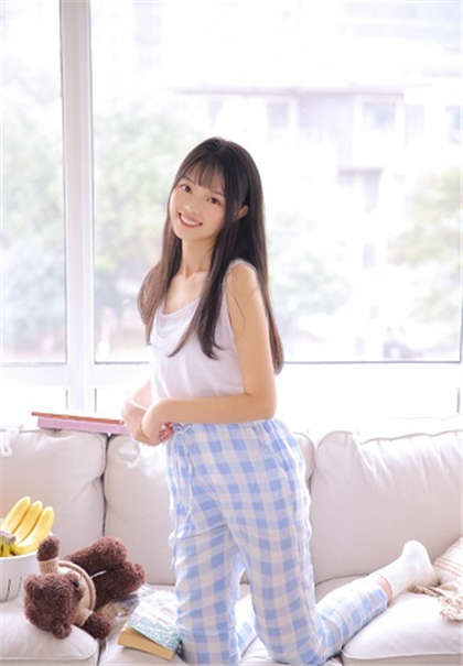 肉欲黄文-下面都湿成这样还说不要_偶糖恋事