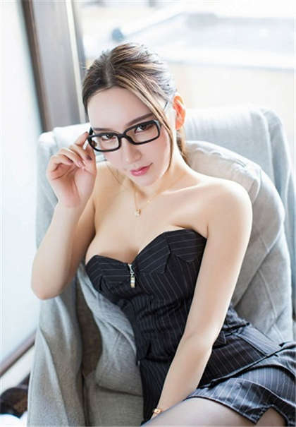 小黄文耽美-女百合小黄文污_偶糖恋事