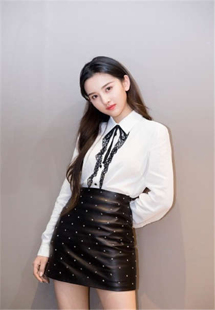 我和肥白的农村妇女-污到时光的学校黄_偶糖恋事