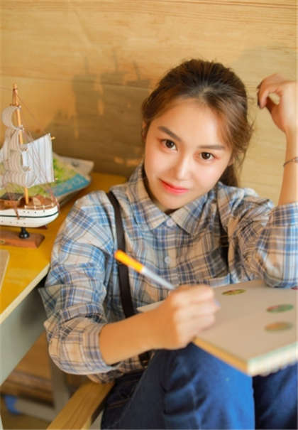 滑滑湿湿短文-小东西下面咬的可真紧_偶糖恋事