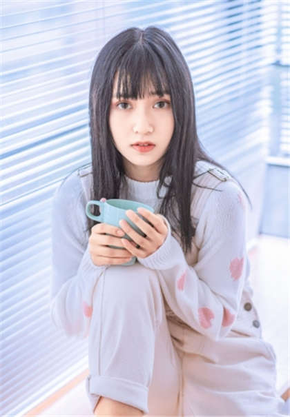 快点,老师好舒服-我和女班主任在办公室_偶糖恋事