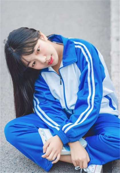 同桌扯我奶罩-办公室下面会湿的片段描写_偶糖恋事