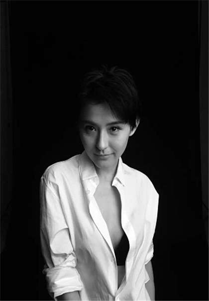 教室雪儿-边吃奶边扎下面很爽_偶糖恋事