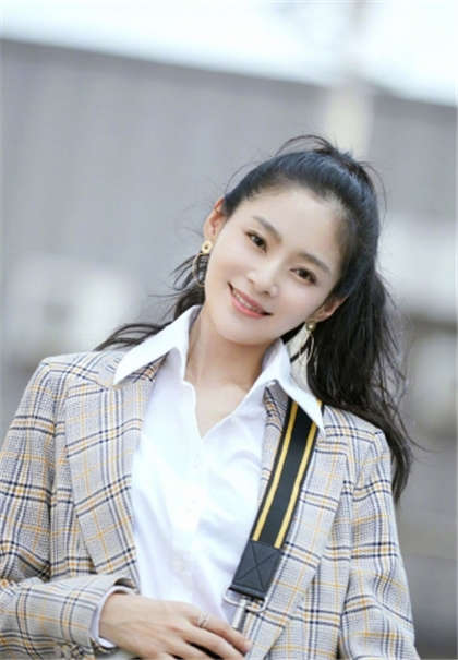 男人舔下面-少爷桃儿再深一点_偶糖恋事