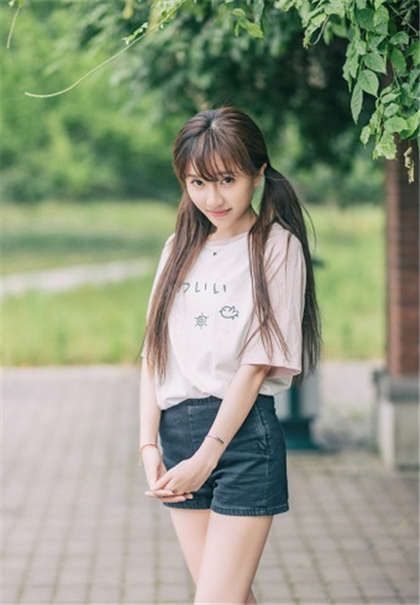 黄的喷水-男朋友上课时解我胸罩吸奶_偶糖恋事