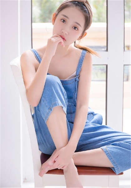 睡前小故事-女白领推拿被男技师褪下裤子_偶糖恋事