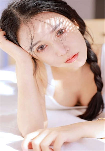 被男朋友啪啪-知性闷骚老妇女_偶糖恋事