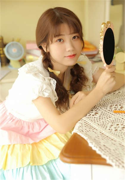 校花被虐待-艳妇雪白细嫩的艳妇_偶糖恋事