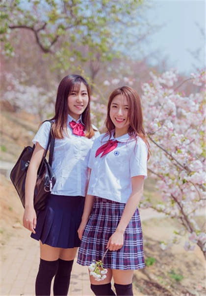 小黄文水多肉-一个个污污的故事_偶糖恋事