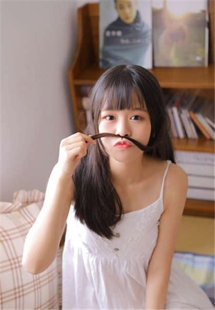 短篇黄文直接看-4p被三个男的舔全过程_偶糖恋事