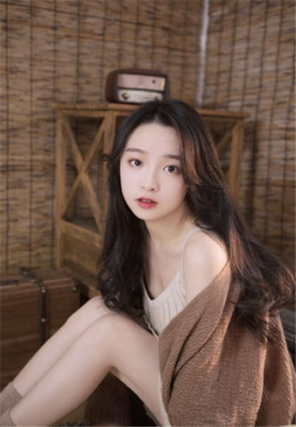 啊~嗯~嗯嗯~好爽-好硬好大好爽老师小雪_偶糖恋事