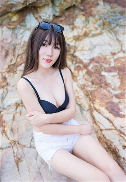 在插深一点-我总想摸和吃闺蜜奶_偶糖恋事