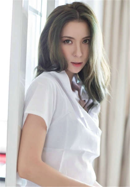 老伯舔我的舌头和-被陌生吸奶_偶糖恋事