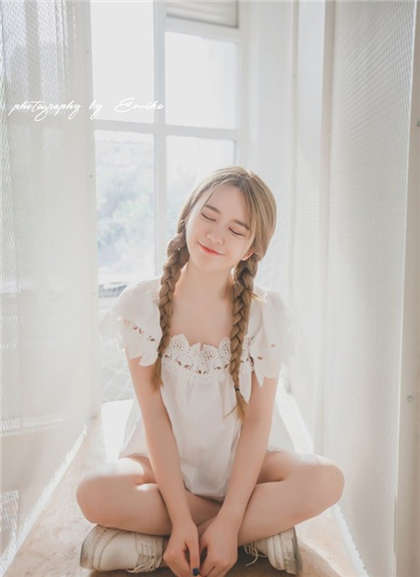 淫荡夫妻交换-巨乳暴奶人妻小说_偶糖恋事