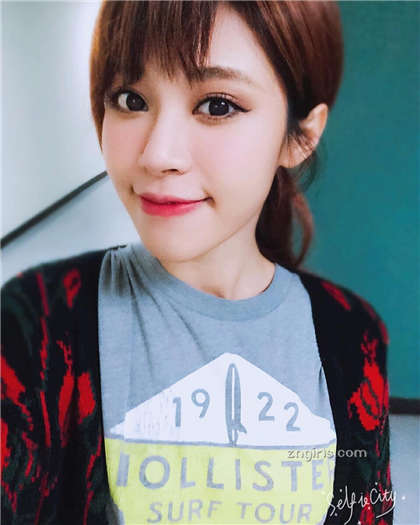 啊舒服再深一点-3p一女两男前后夹击_偶糖恋事