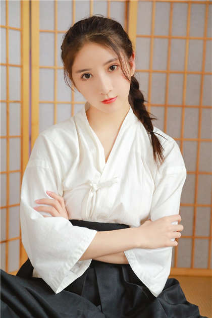 翁熄的小黄文-女看了下面会湿的文章_偶糖恋事