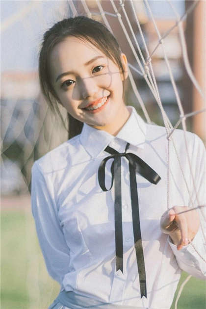 嗯啊好长-撩开裙子摸摸下面流水_偶糖恋事