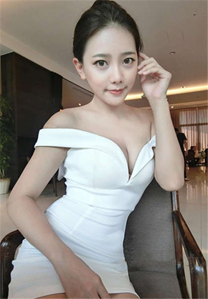 暴力强奸系列-公车在她男友旁进入她_偶糖恋事