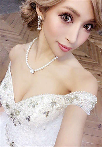 公车污白洁-小黄文肉越多越好媚者无疆_偶糖恋事