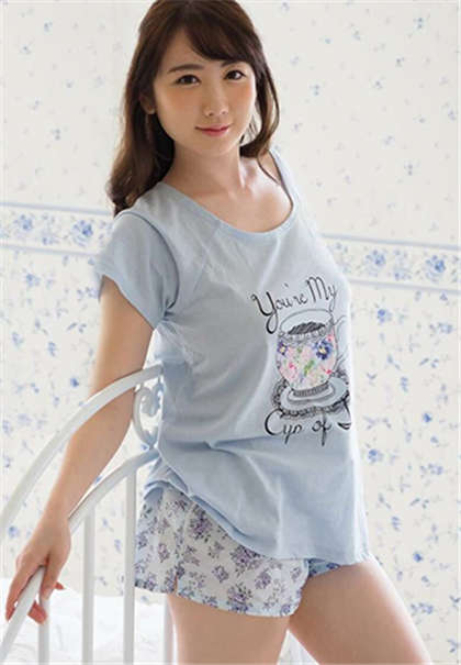 快点,老师好舒服-我和女班主任在办公室_偶糖恋事