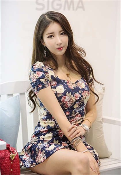 美女被老头征服怀孕-按住洗手台挺进撞击_偶糖恋事