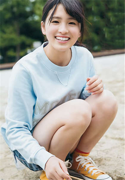 教室雪儿-边吃奶边扎下面很爽_偶糖恋事