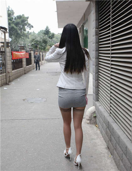 白娜金霞张柔小说-两男吃奶np_偶糖恋事