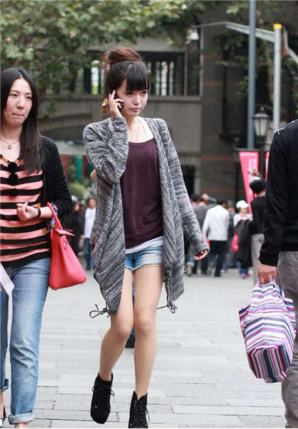 我在车里被强奸-重一点快一点哦_偶糖恋事