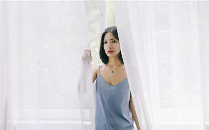 两根狰狞的巨物一前一后-超级污污的小说_偶糖恋事