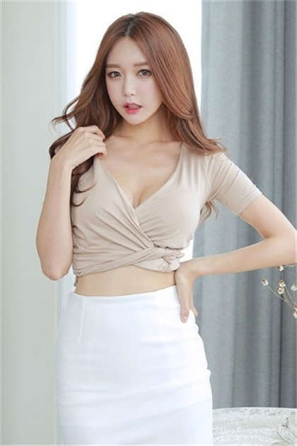 色裸文章-现代短篇肉肉言情文_偶糖恋事