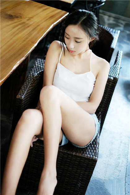 啊太深肉肉片段-被三个老汉玩弄_偶糖恋事