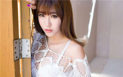 让人看了下面湿的小说-未成年人勿进很黄很暴力_偶糖恋事