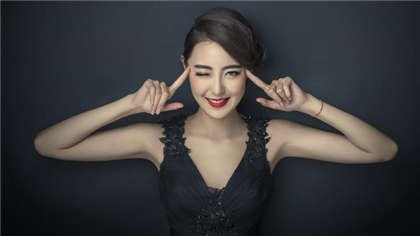 校花系列h文在线阅读-被教练用震动棒折磨_偶糖恋事