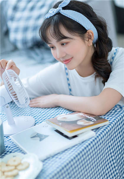 爸爸 啊 啊-我陪他妈妈疯狂的做了一夜_偶糖恋事