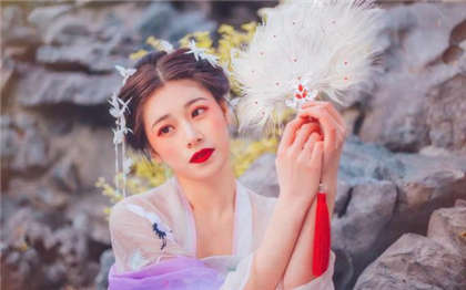 袁老师h文-师生恋又甜又污的小说_偶糖恋事