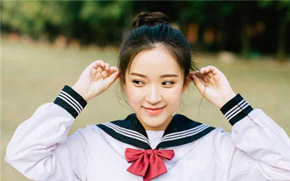 白娜小说-你下面真甜_偶糖恋事