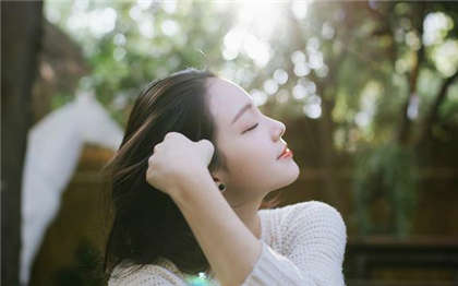 让人下面湿的文字详细描写-东北大坑续集全文_偶糖恋事