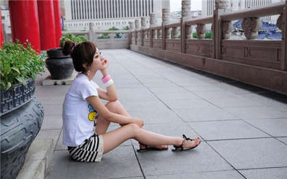 被强奸黄肉小说-若若从小被喂催奶药小说_偶糖恋事