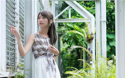 肉多女主小说合集-腿架到肩膀上猛烈冲刺_偶糖恋事