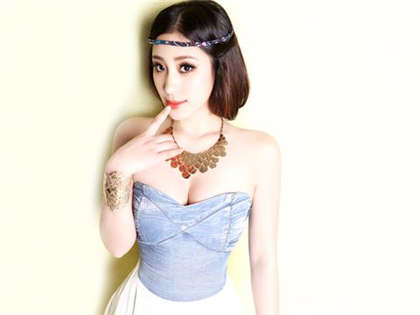 恩恩好大好爽再深一点-我快憋不住了要尿了_偶糖恋事