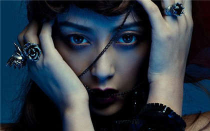 男同桌把我强了-一个女人异性按摩经历_偶糖恋事