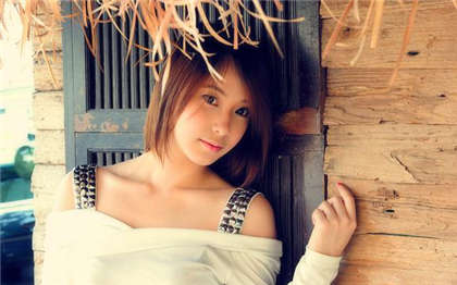 超级yin荡的高中女校花2-还有一个男人插_偶糖恋事