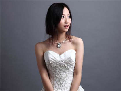 让人湿的不行细节描述-粉嫩的高中女友B_偶糖恋事