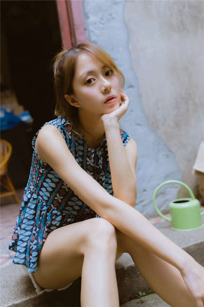 插入深一点-中学生教室偷食禁果_偶糖恋事