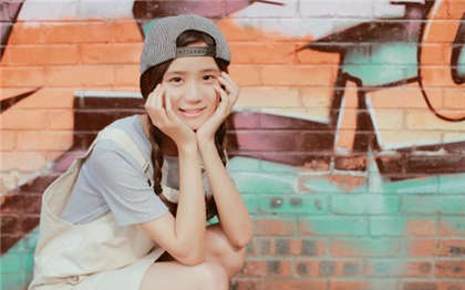 啊…好深-在地铁女的被蹭出了水_偶糖恋事