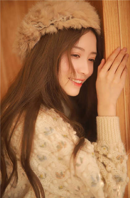 很污的小黄小说-家教老师让我穿着珍珠内裤上学_偶糖恋事