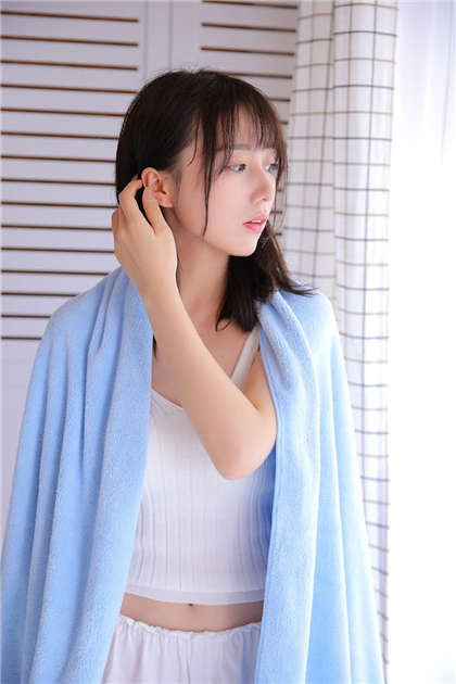 想被人插了-我摸了一女的很长时间奶_偶糖恋事