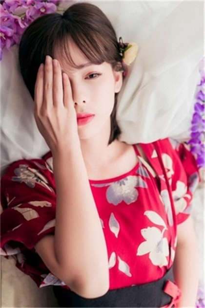 吮吸黄文-我猛的一下滑了进去_偶糖恋事